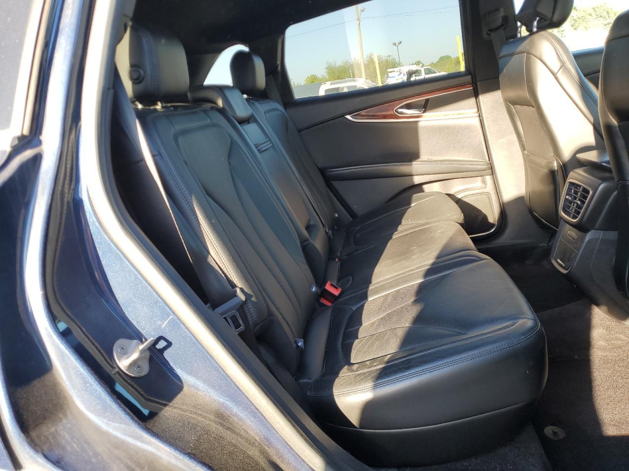 2017 LINCOLN MKX
