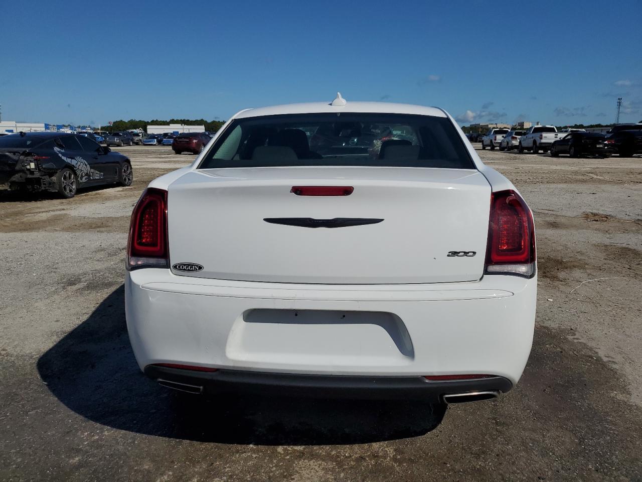 2021 CHRYSLER 300