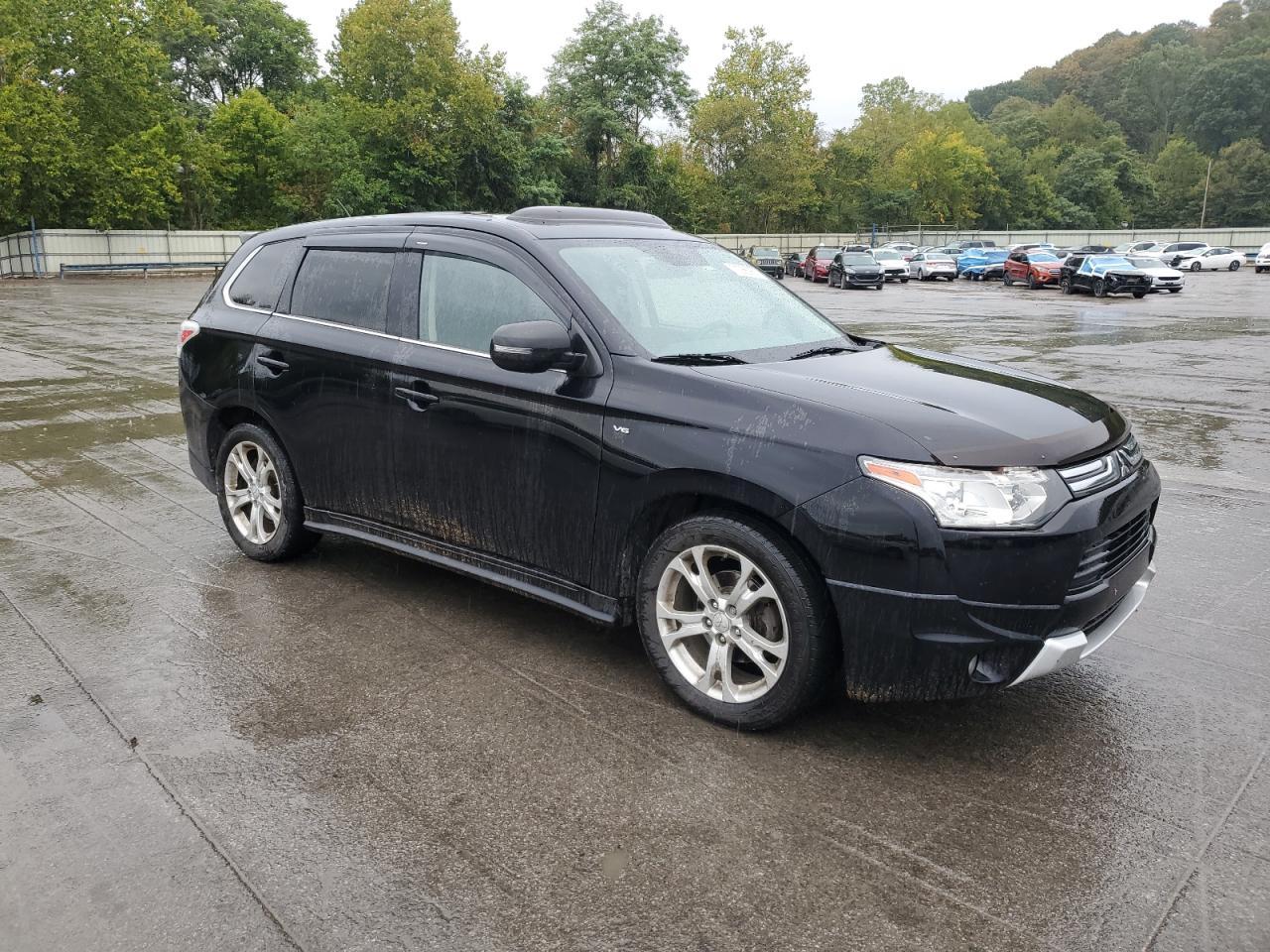 2014 MITSUBISHI outlander