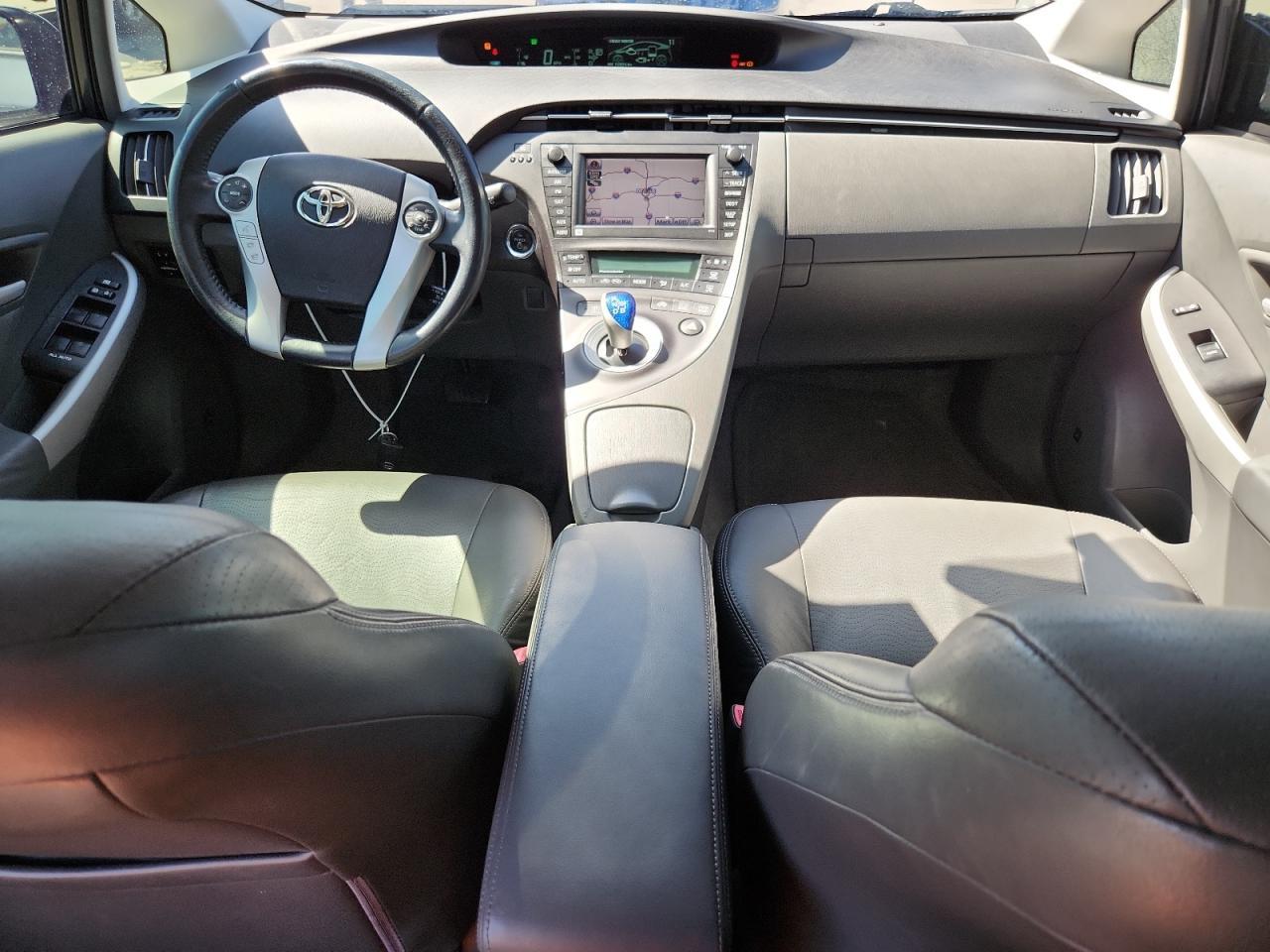 2011 TOYOTA PRIUS