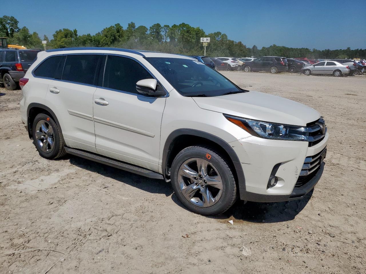 2018 TOYOTA HIGHLANDER