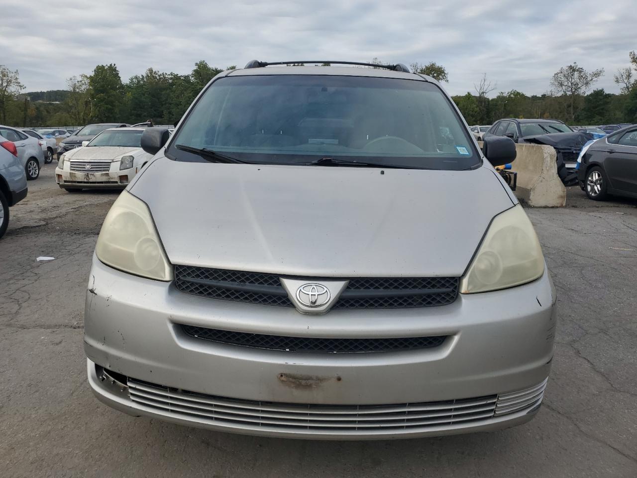 2005 TOYOTA SIENNA