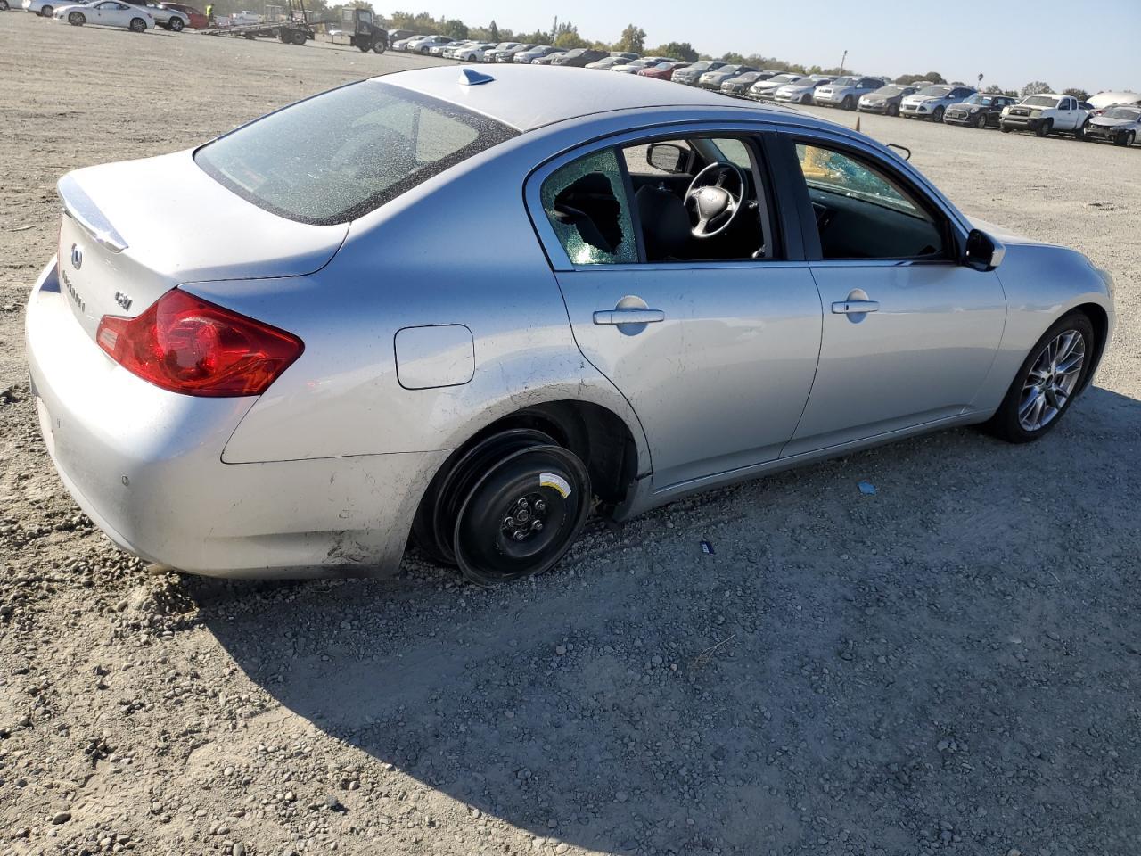 2012 INFINITI G37