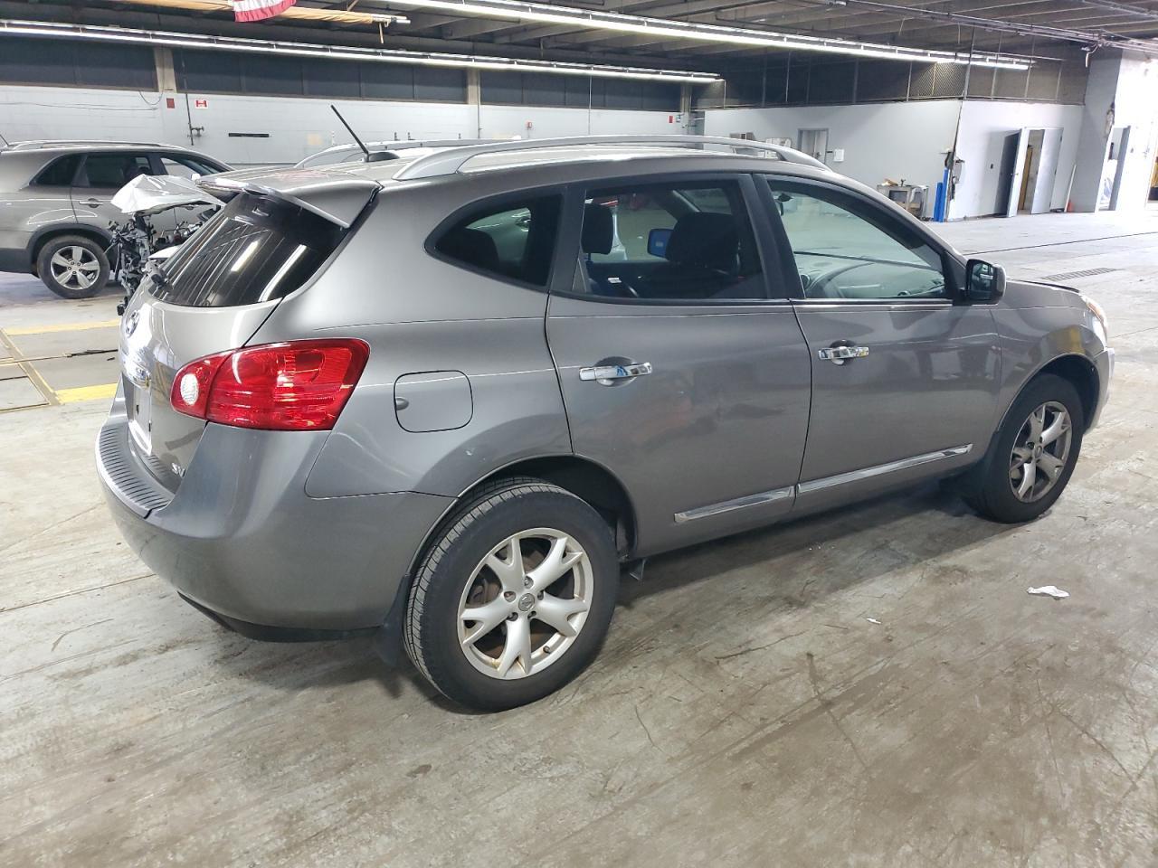 2011 NISSAN ROGUE