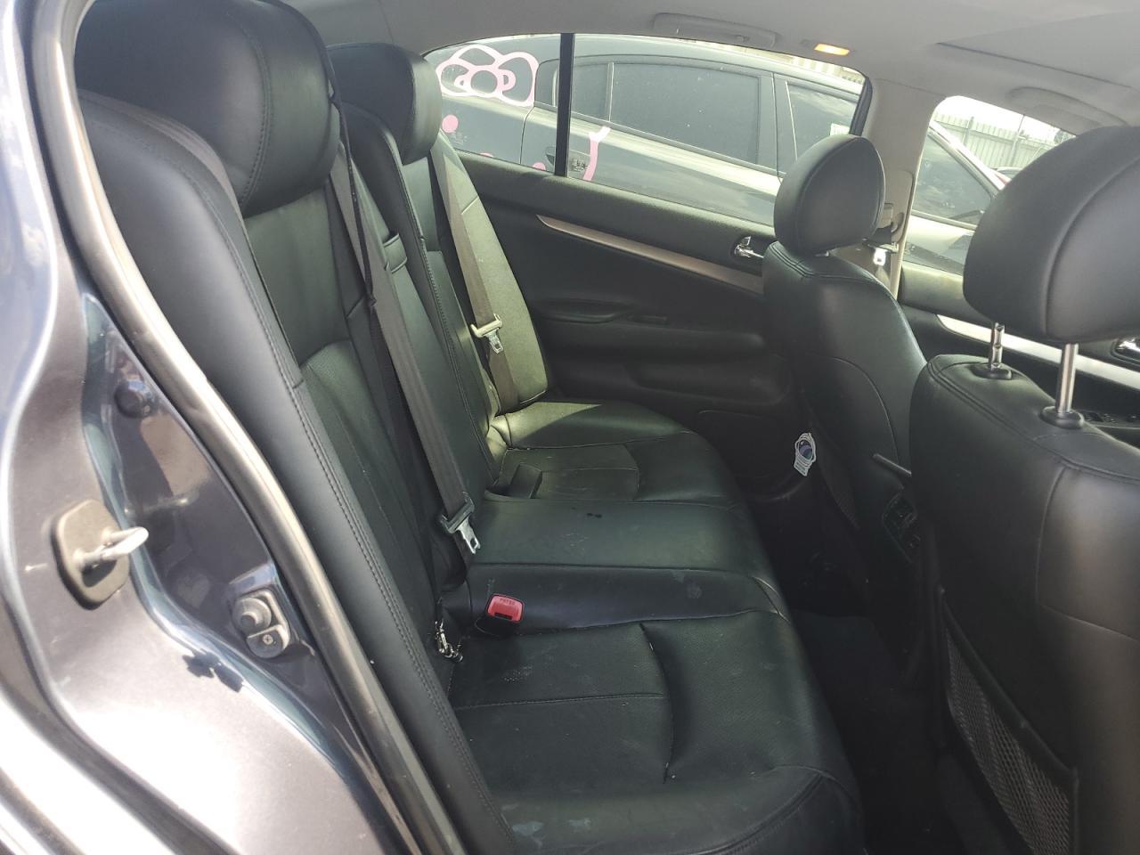 2012 INFINITI G37