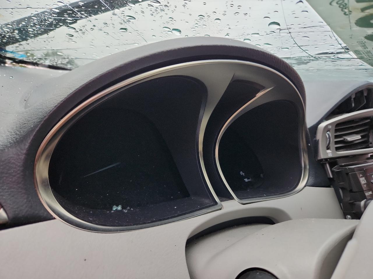 2011 TOYOTA Avalon