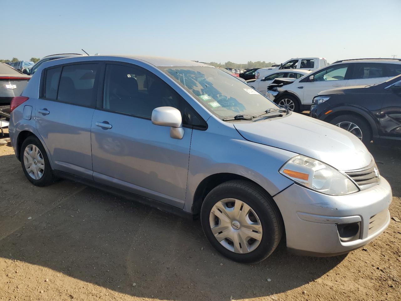 2011 NISSAN VERSA