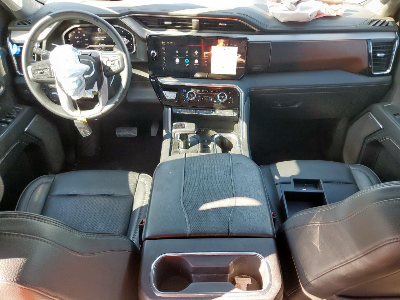 2024 GMC Sierra