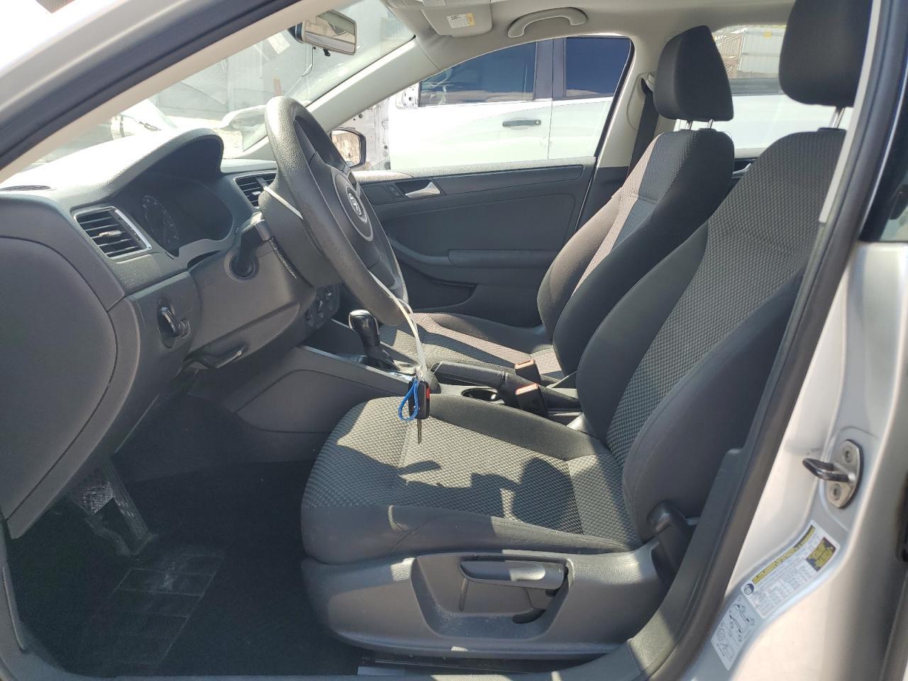 2012 VOLKSWAGEN JETTA