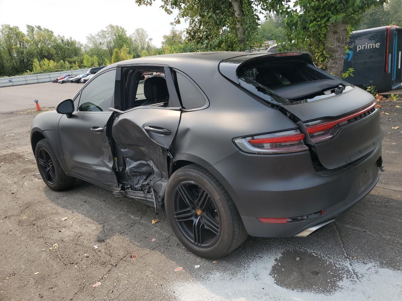 2021 PORSCHE Macan