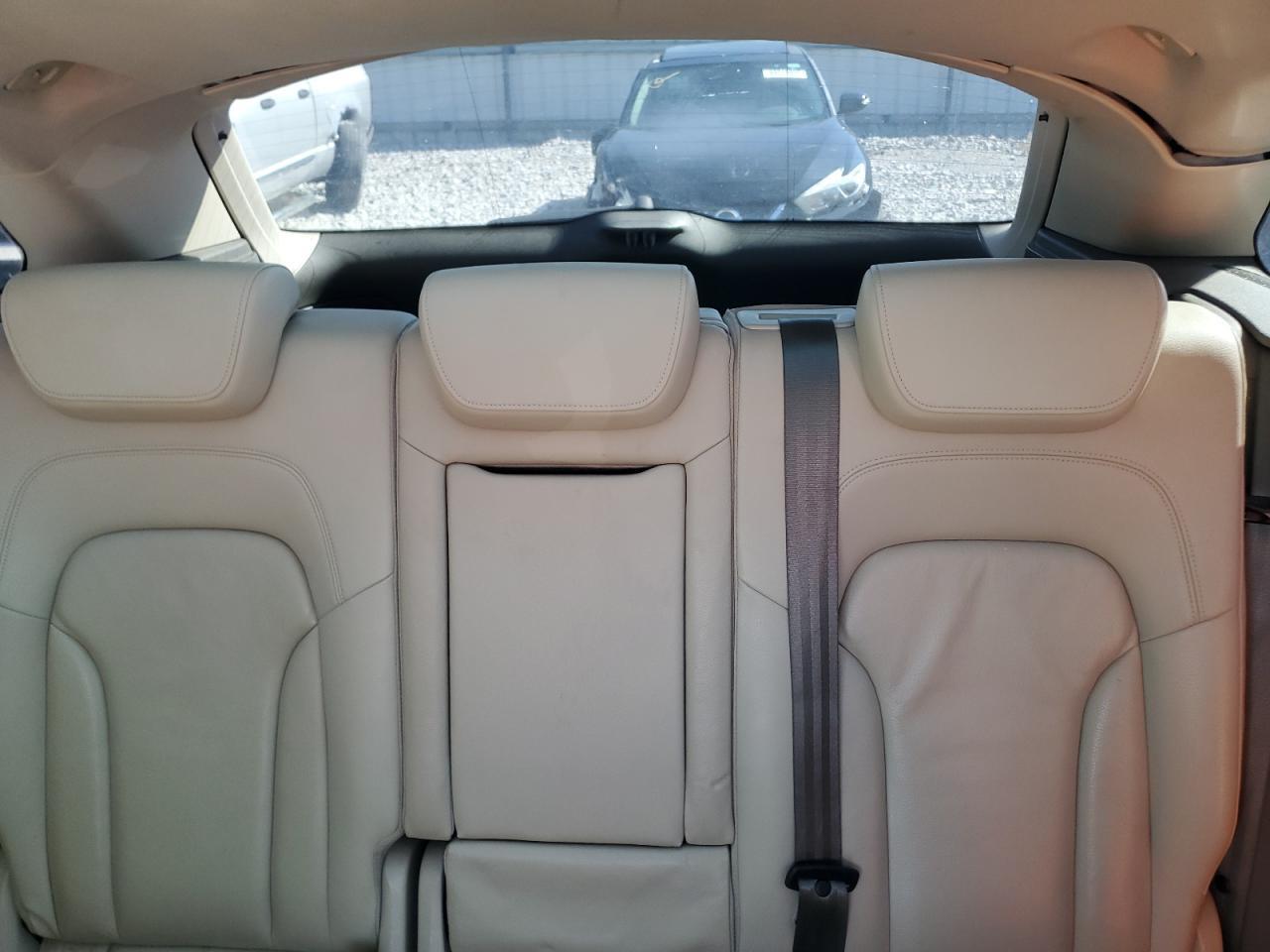 2009 AUDI Q5