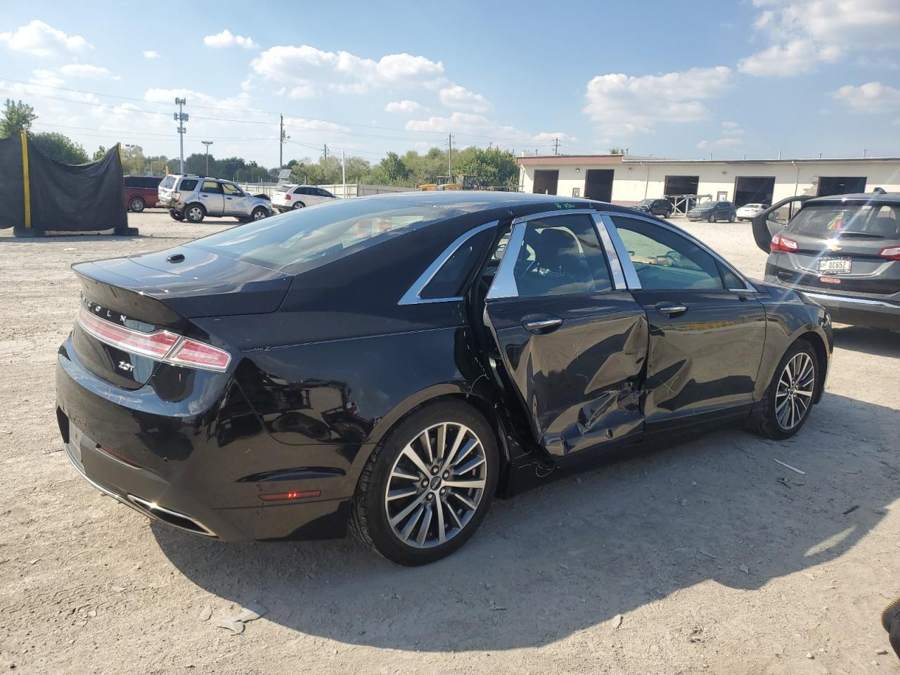 2017 LINCOLN MKZ
