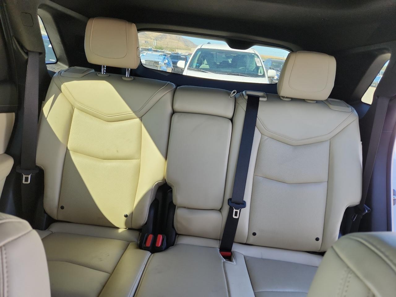 2017 CADILLAC XT5