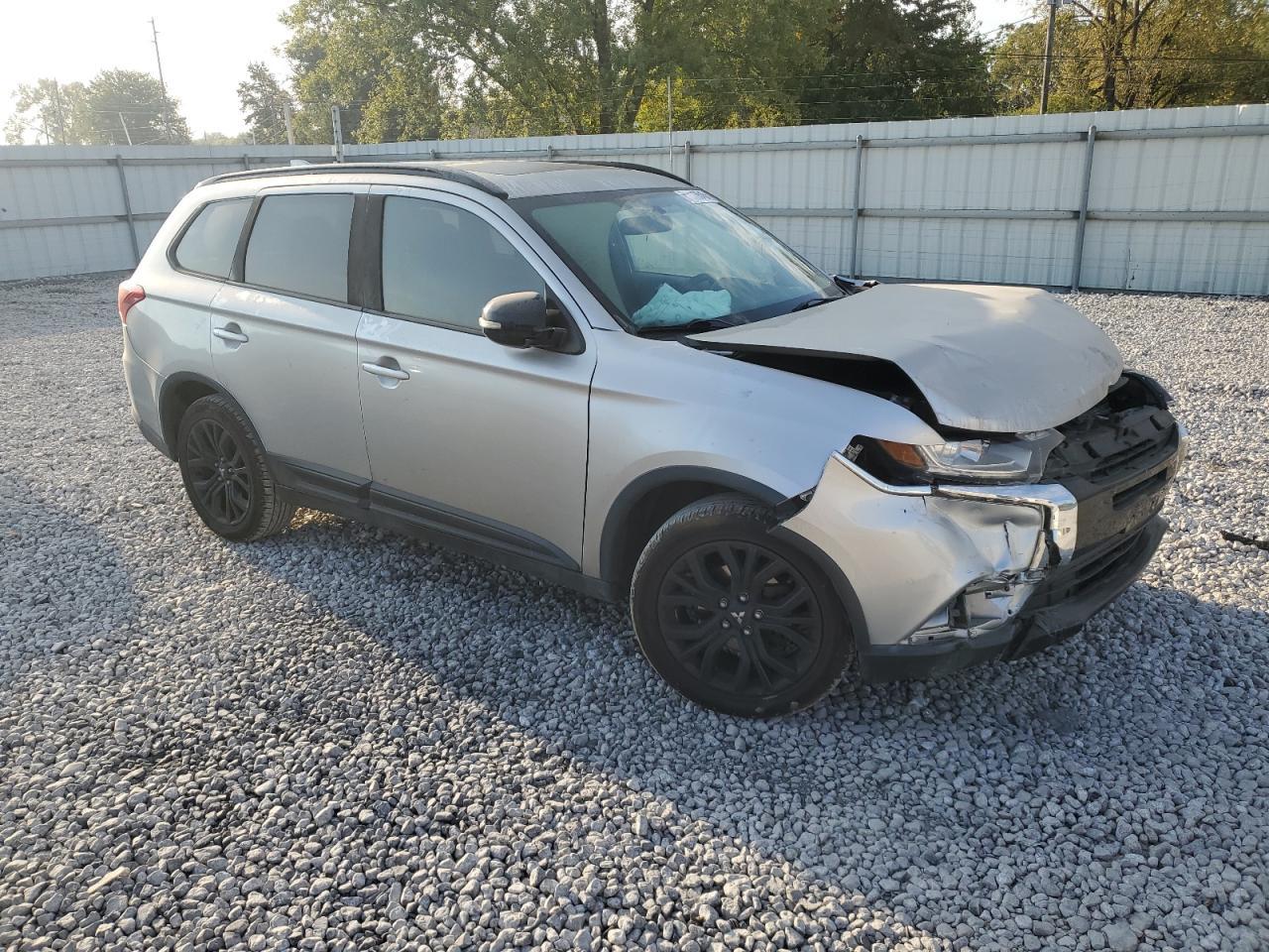 2018 MITSUBISHI outlander