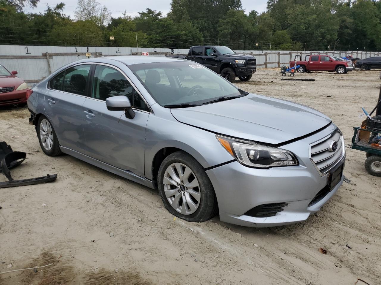 2017 SUBARU Legacy