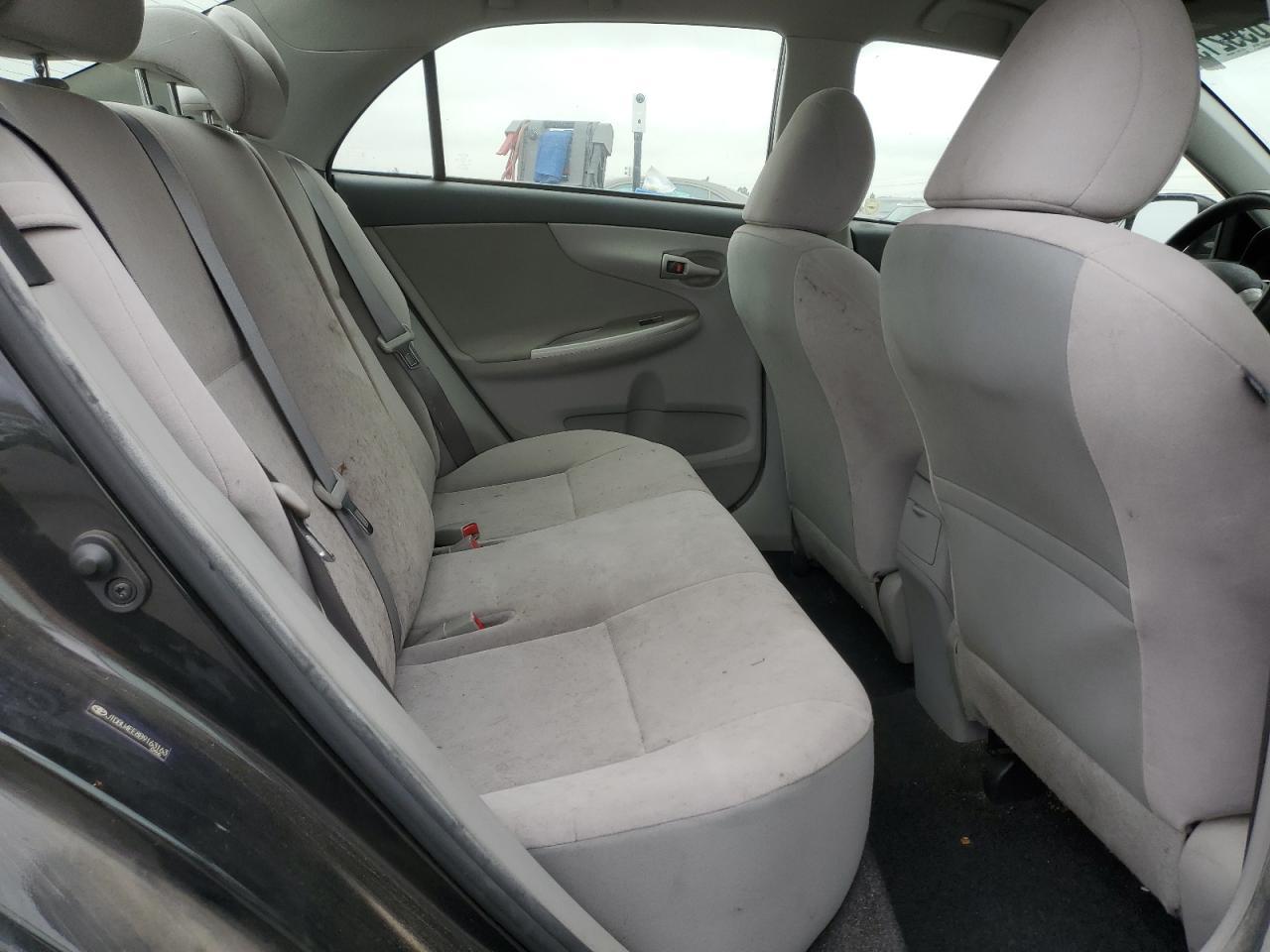 2011 TOYOTA COROLLA