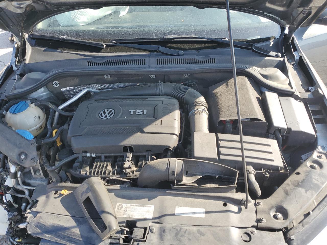 2015 VOLKSWAGEN JETTA