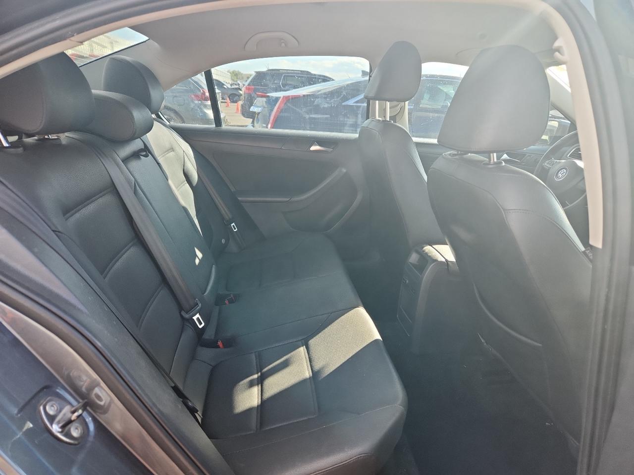 2012 VOLKSWAGEN JETTA