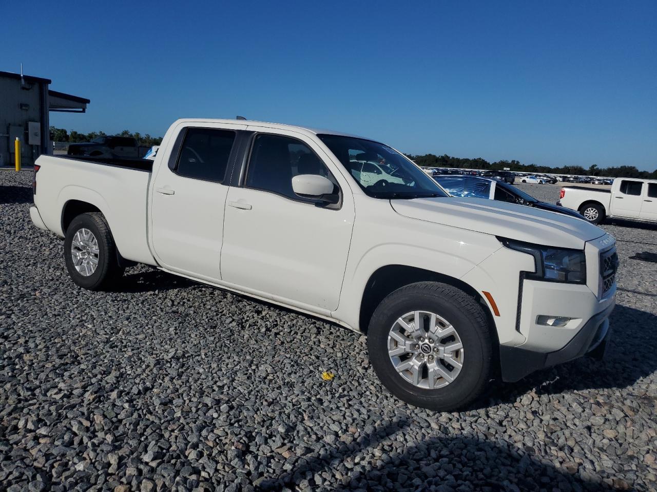 2022 NISSAN Frontier