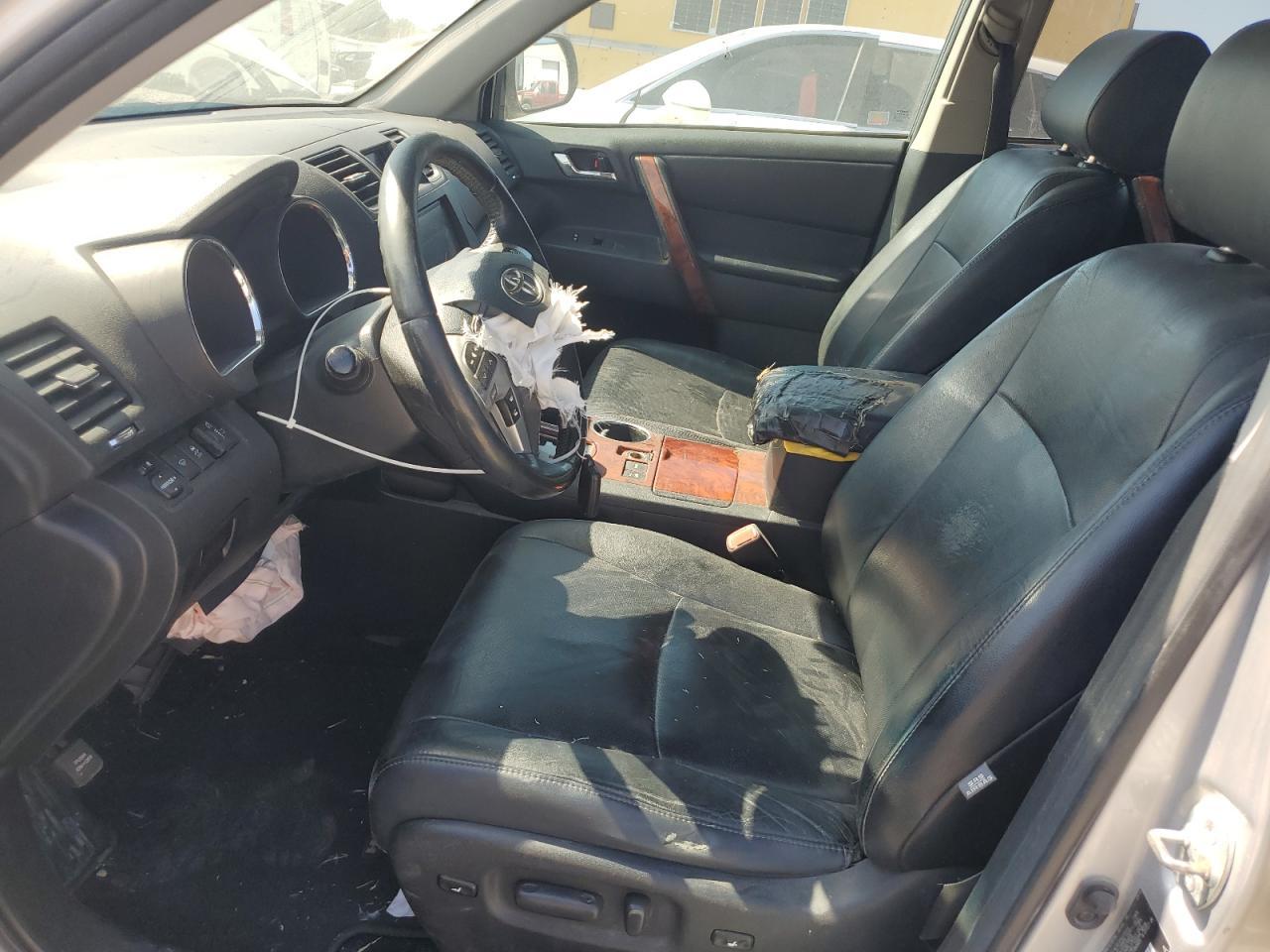2012 TOYOTA HIGHLANDER