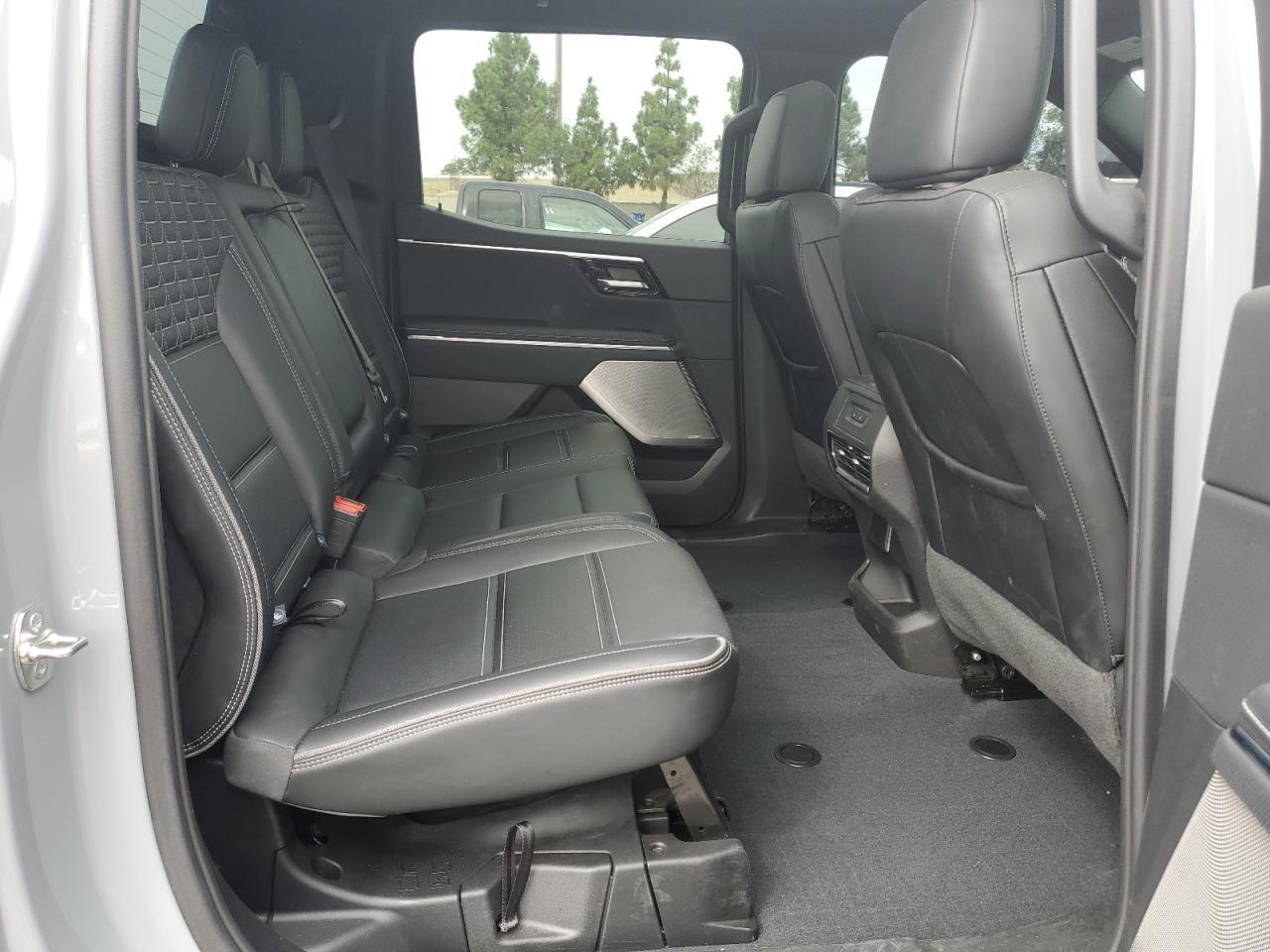 2024 GMC Sierra