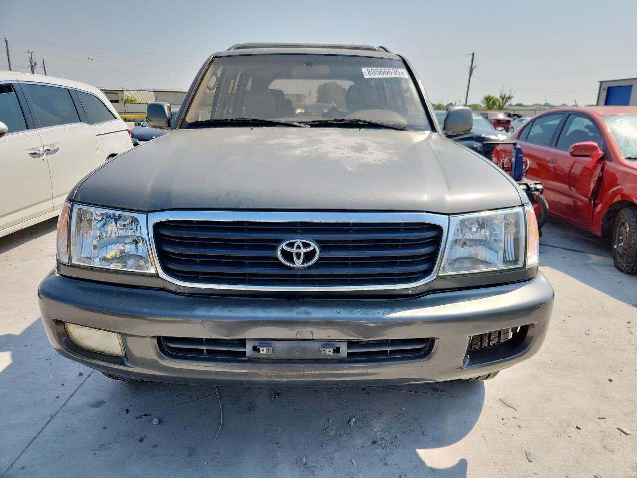 2002 TOYOTA LAND CRUISER