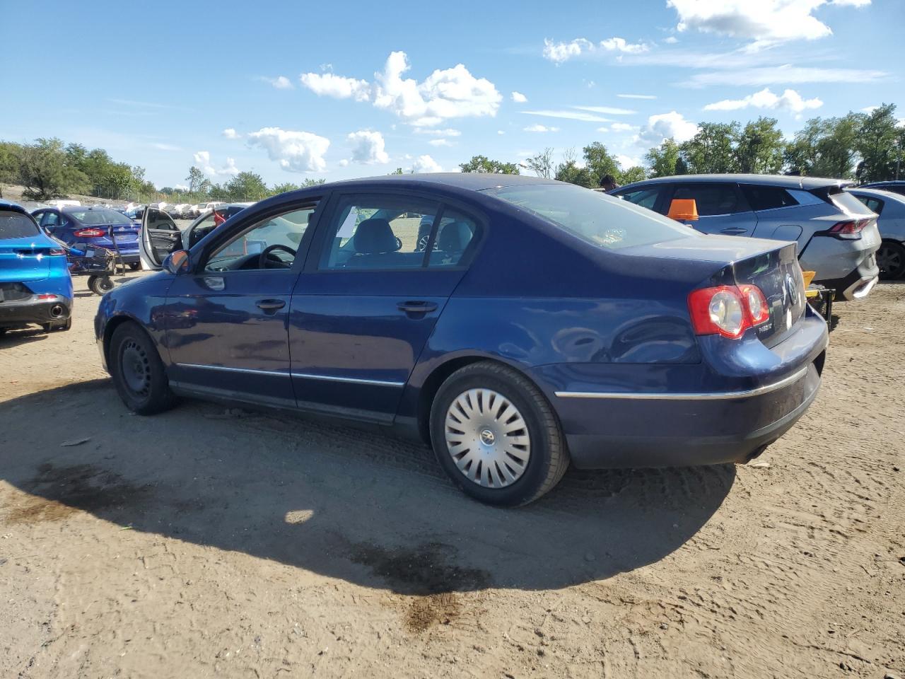 2007 VOLKSWAGEN Passat