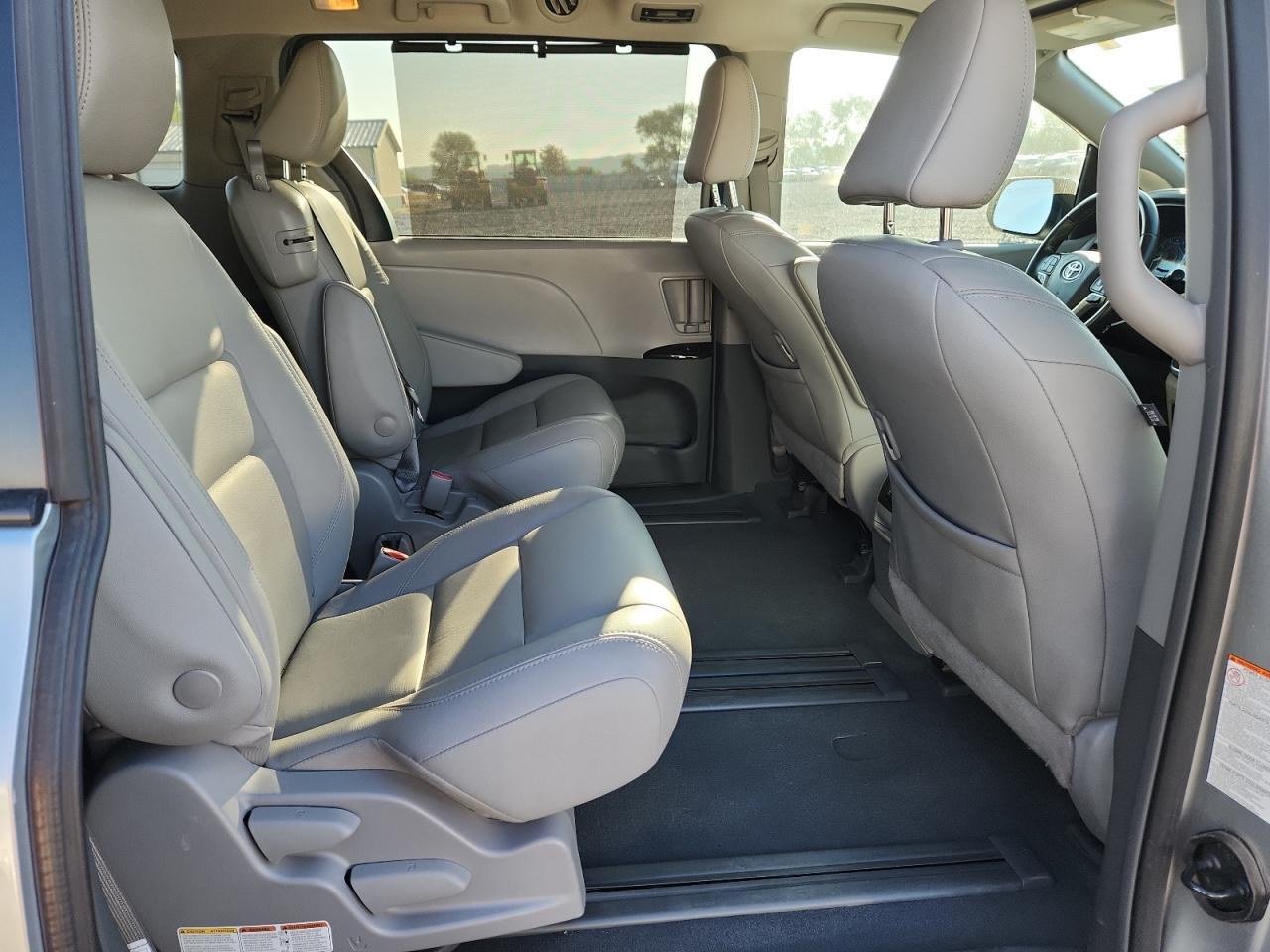 2019 TOYOTA SIENNA