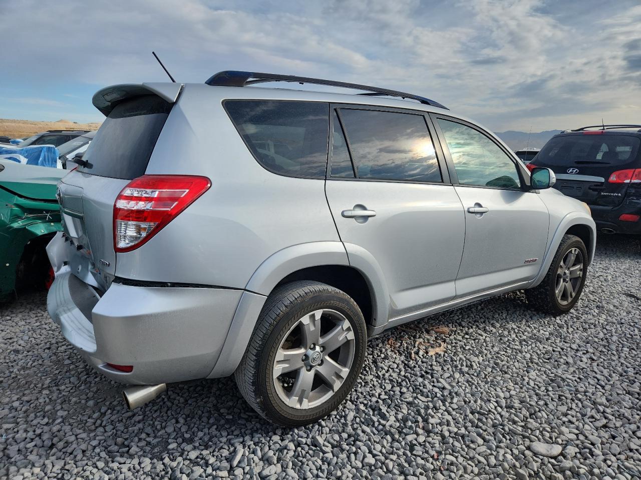2011 TOYOTA RAV4