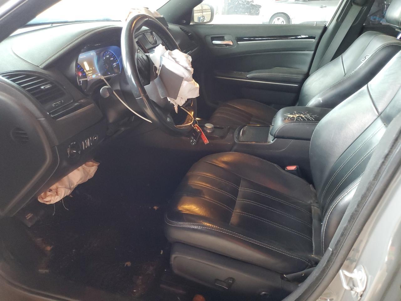2019 CHRYSLER 300