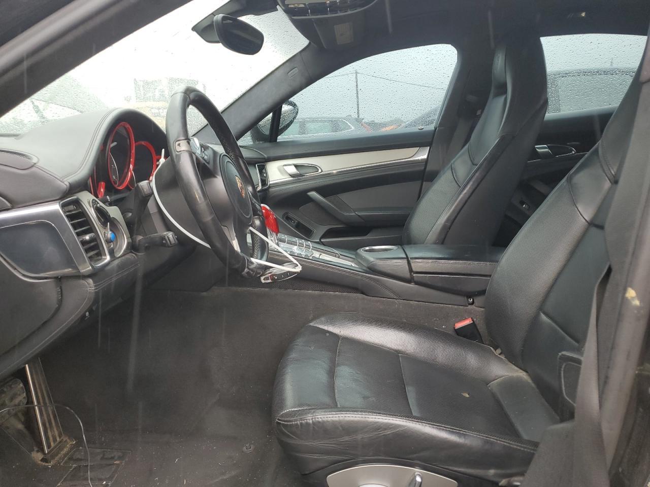 2010 PORSCHE Panamera