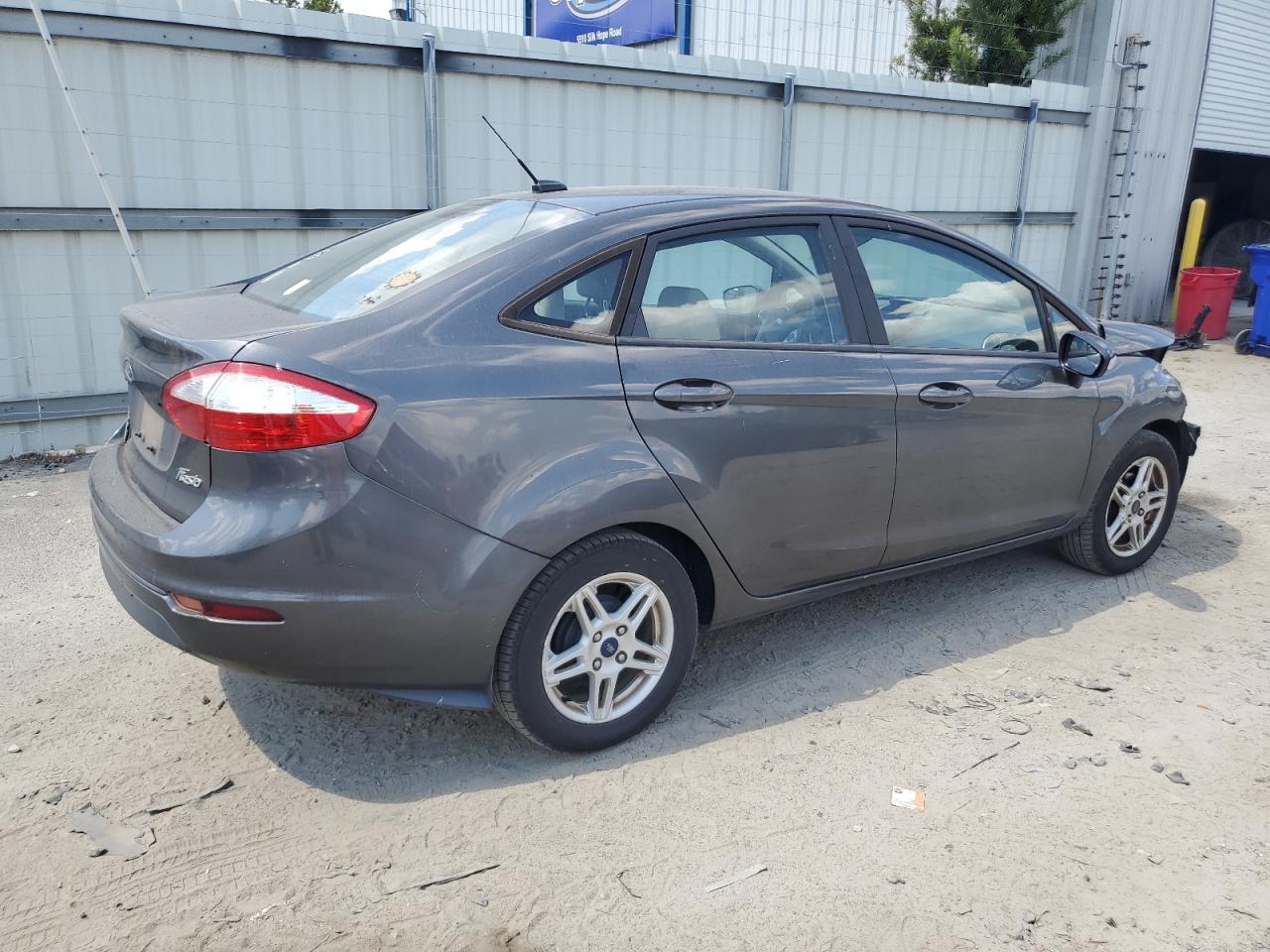 2018 FORD Fiesta