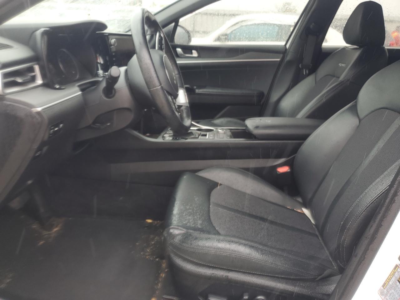 2022 KIA K5