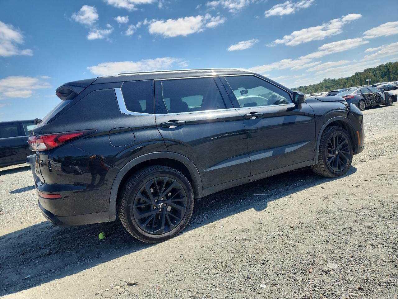 2023 MITSUBISHI outlander