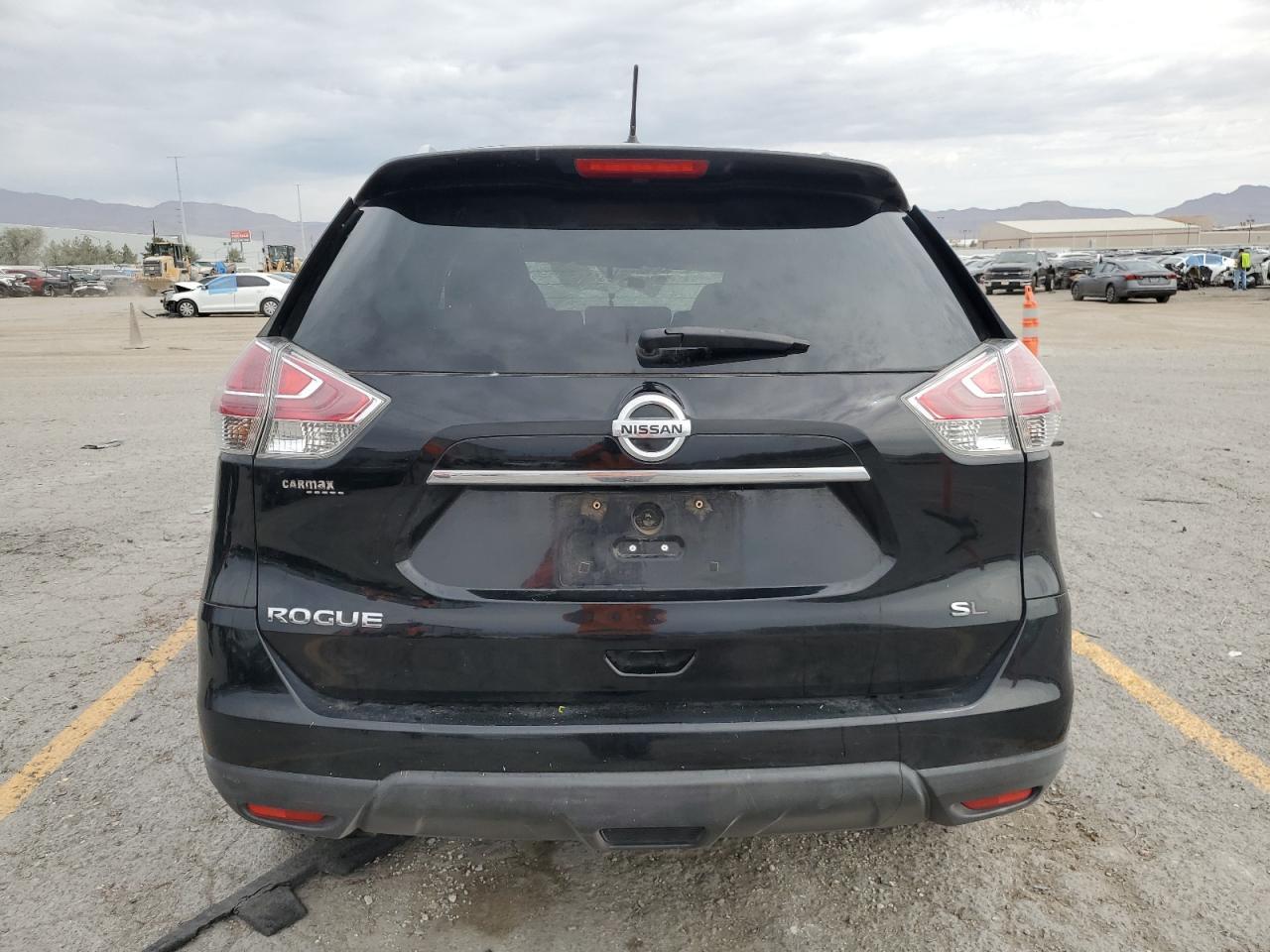 2015 NISSAN ROGUE