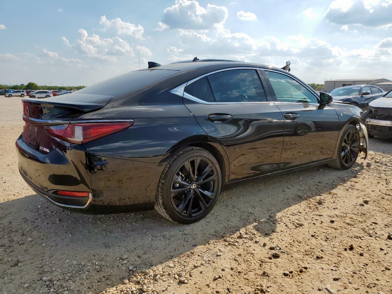 2023 LEXUS Es