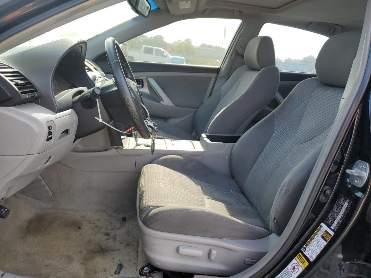 2010 TOYOTA CAMRY