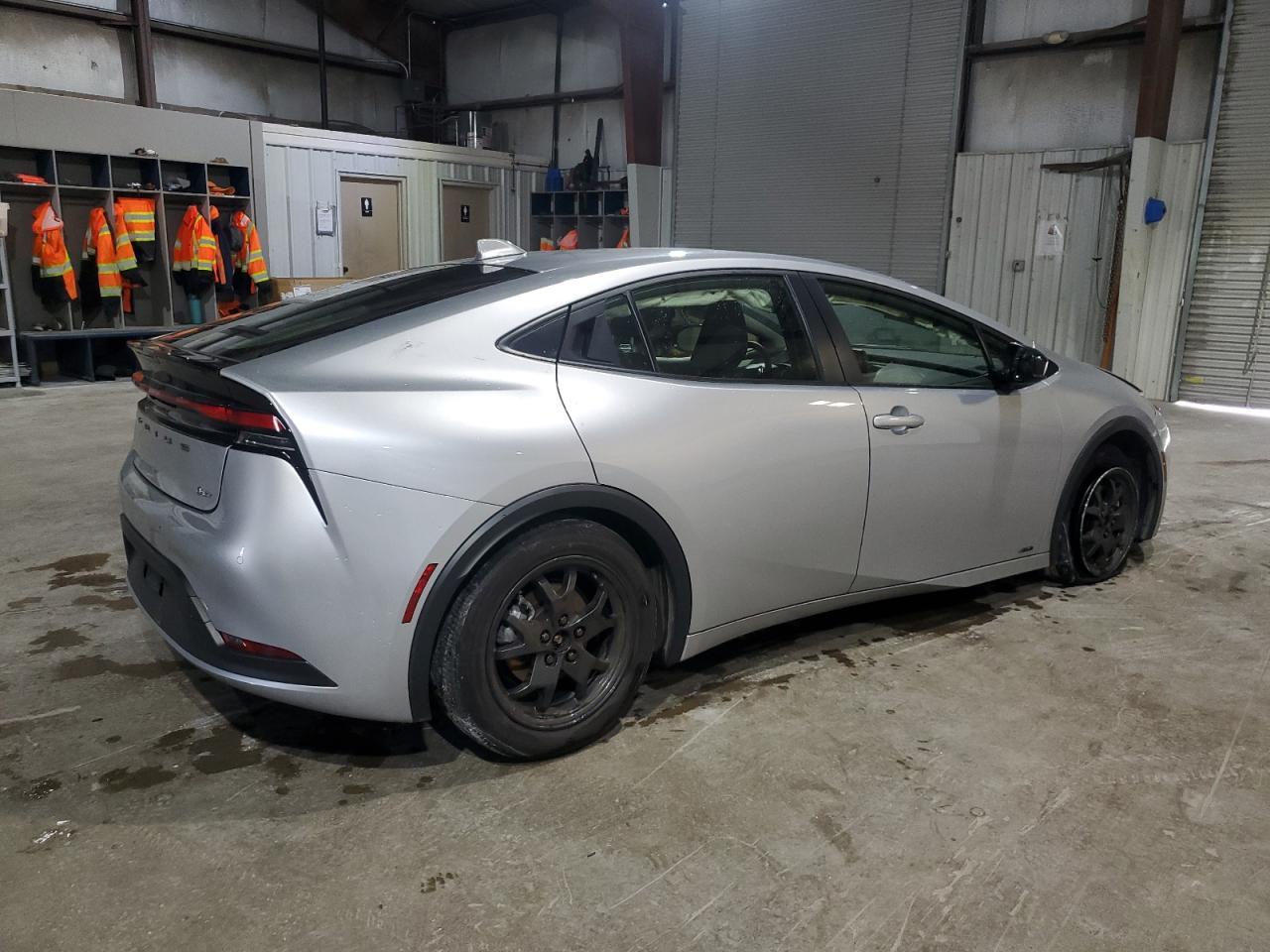 2023 TOYOTA PRIUS
