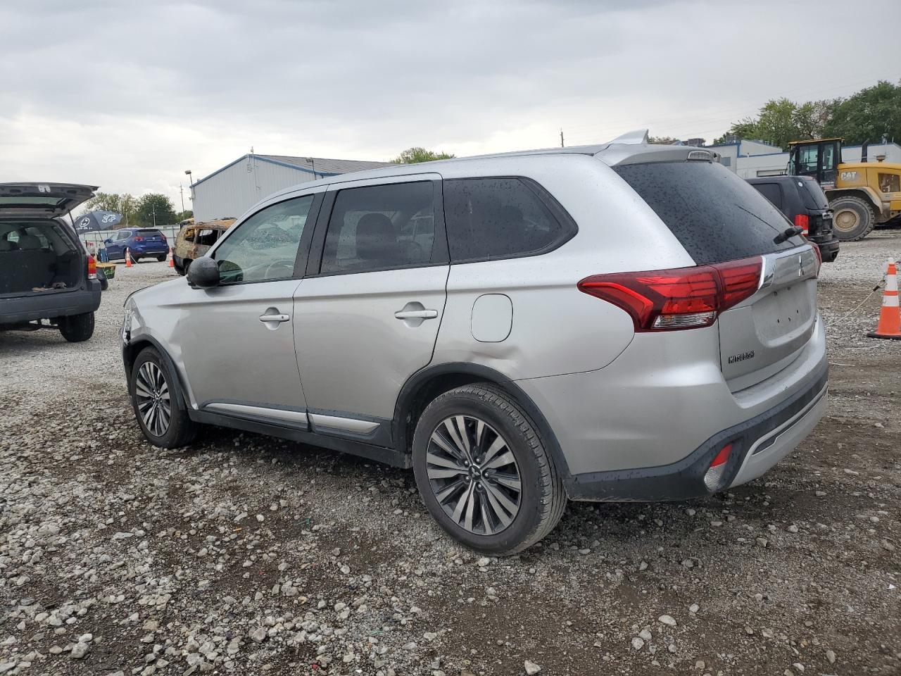 2019 MITSUBISHI outlander