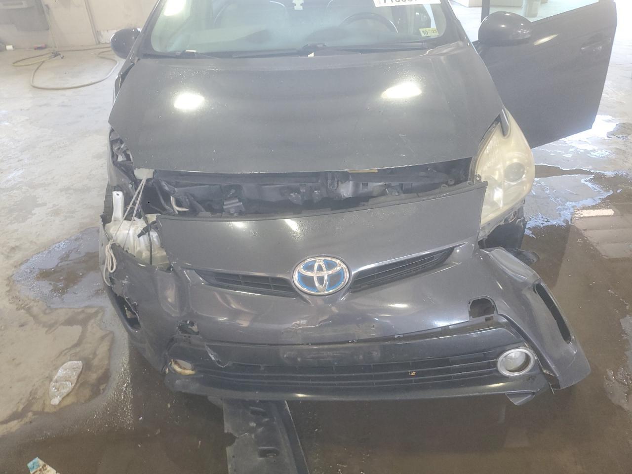 2013 TOYOTA PRIUS