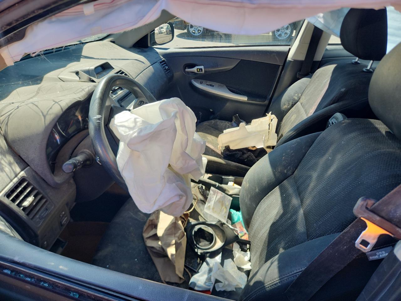 2013 TOYOTA COROLLA