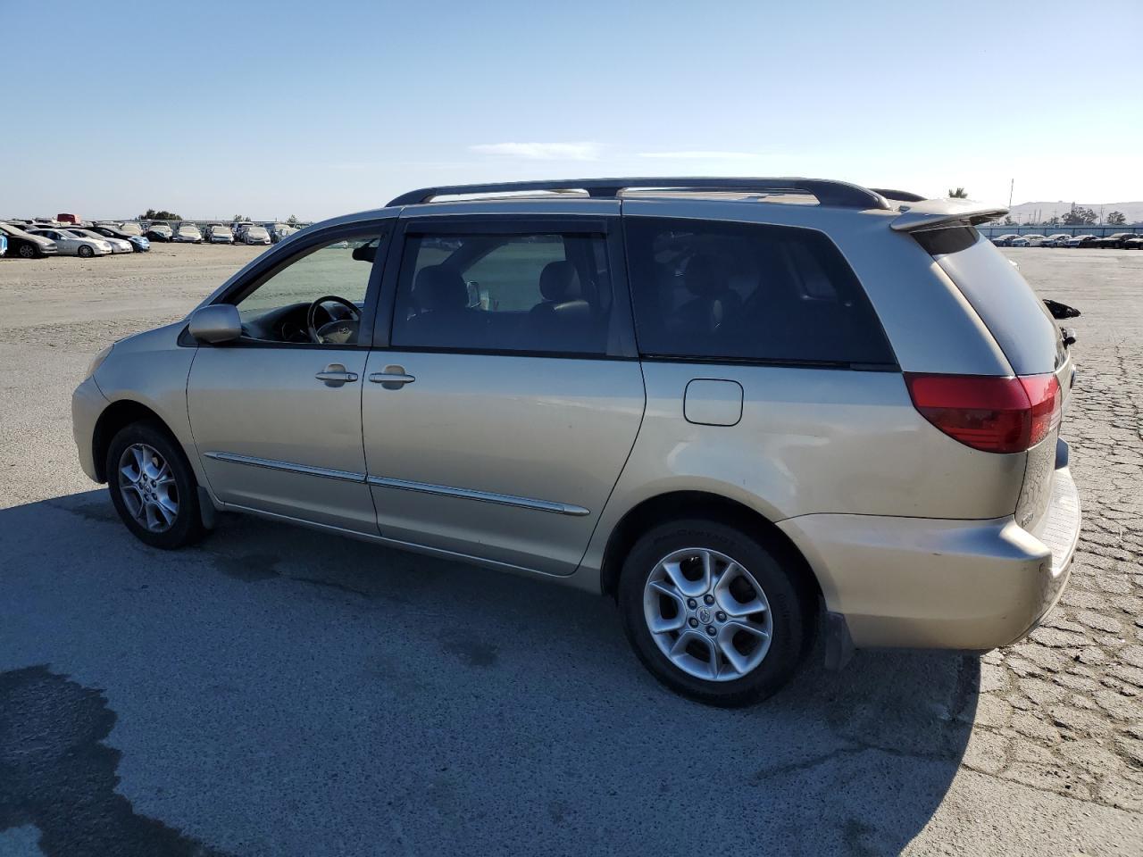 2005 TOYOTA SIENNA