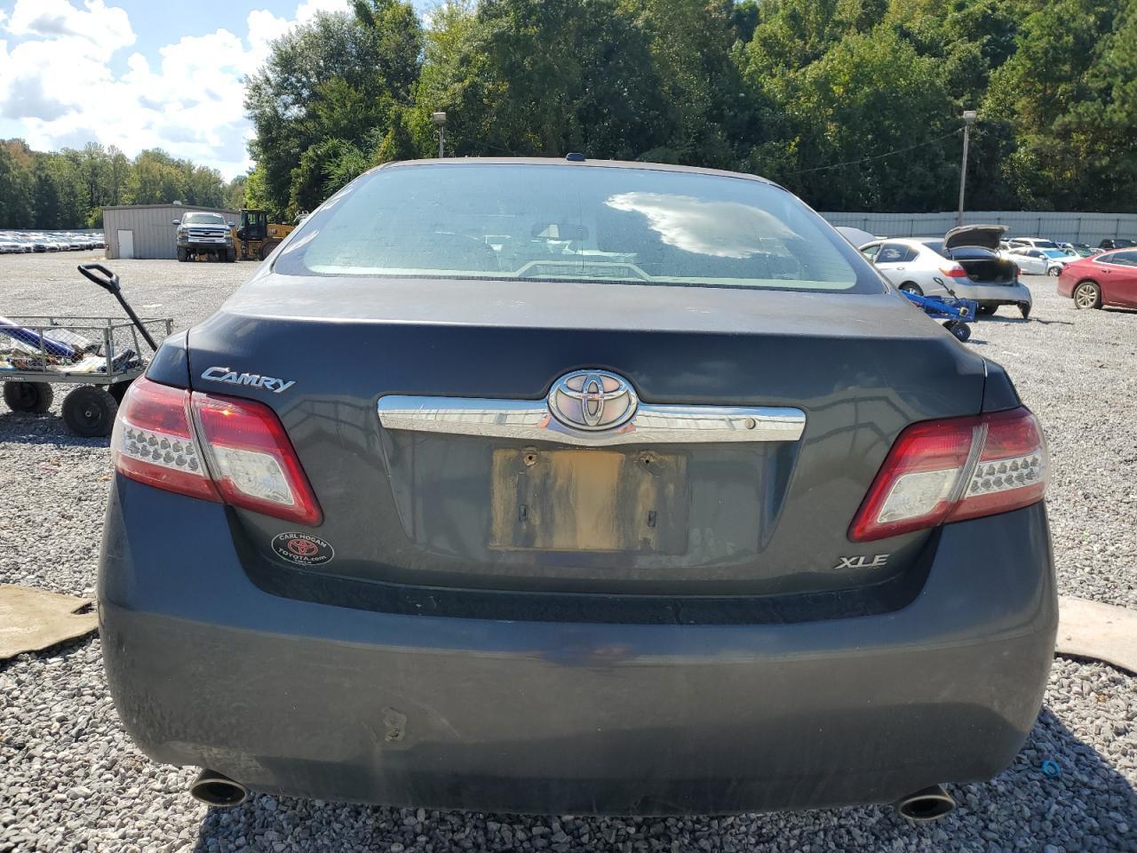 2010 TOYOTA CAMRY