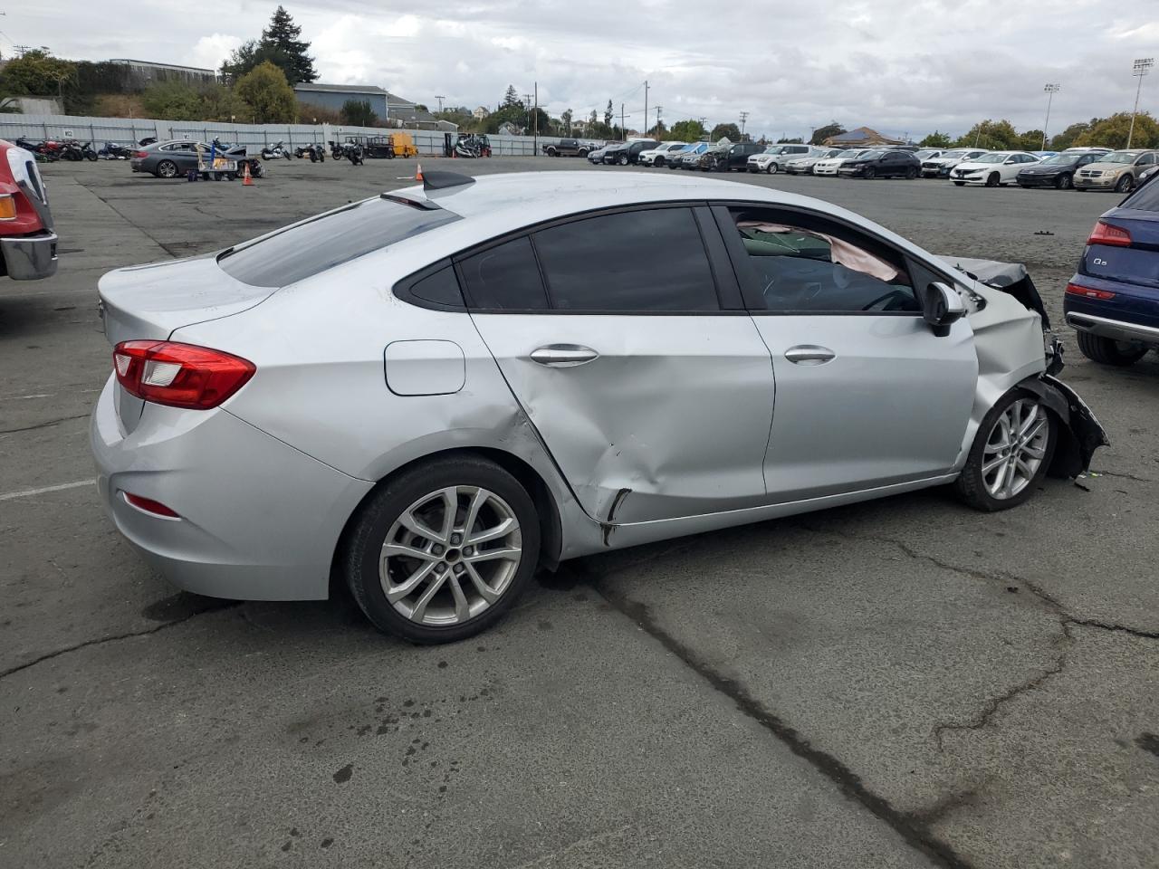 2017 CHEVROLET CRUZE