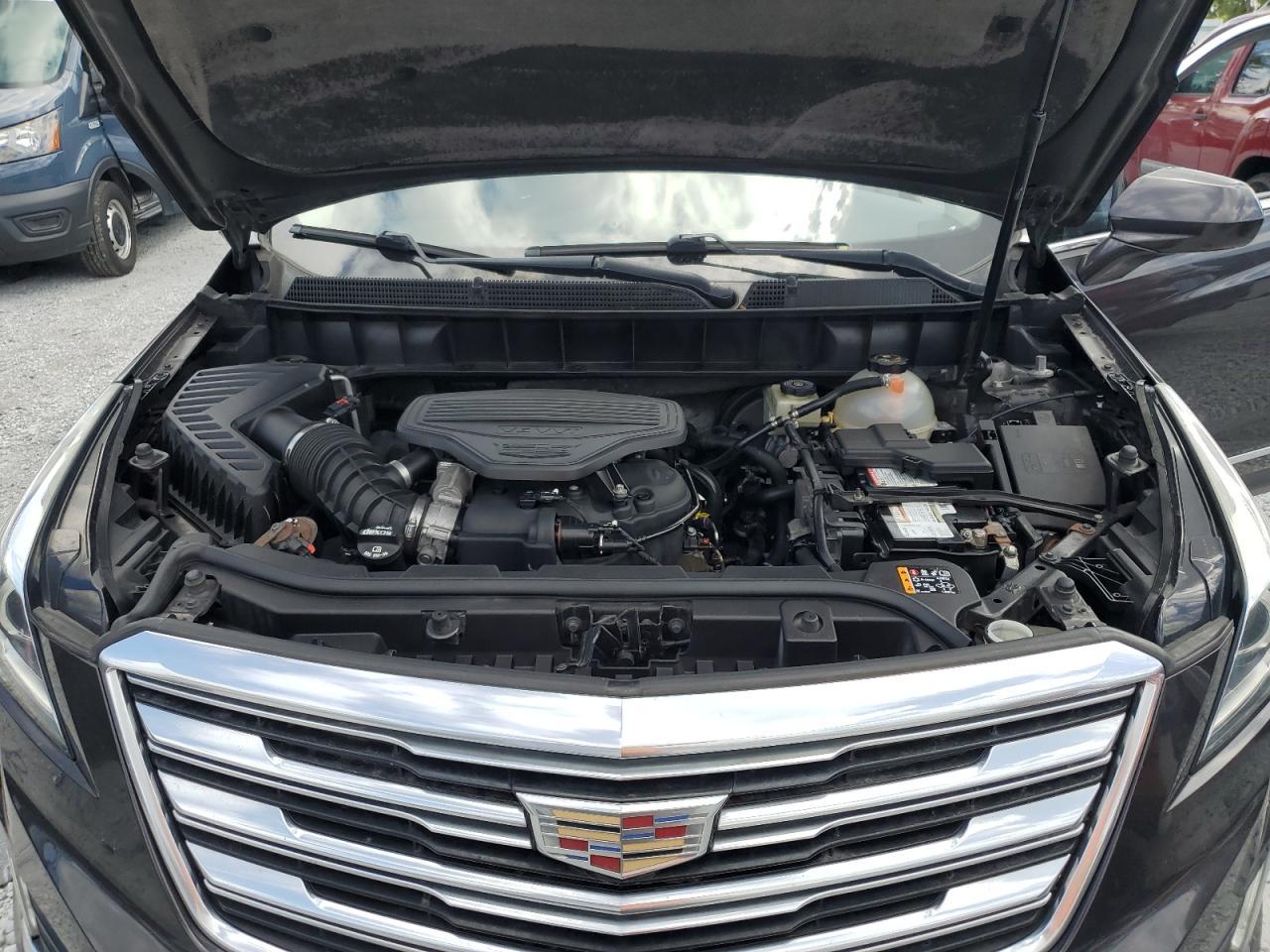 2017 CADILLAC XT5