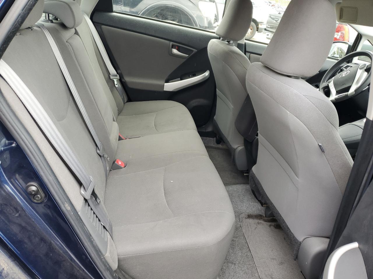 2015 TOYOTA PRIUS