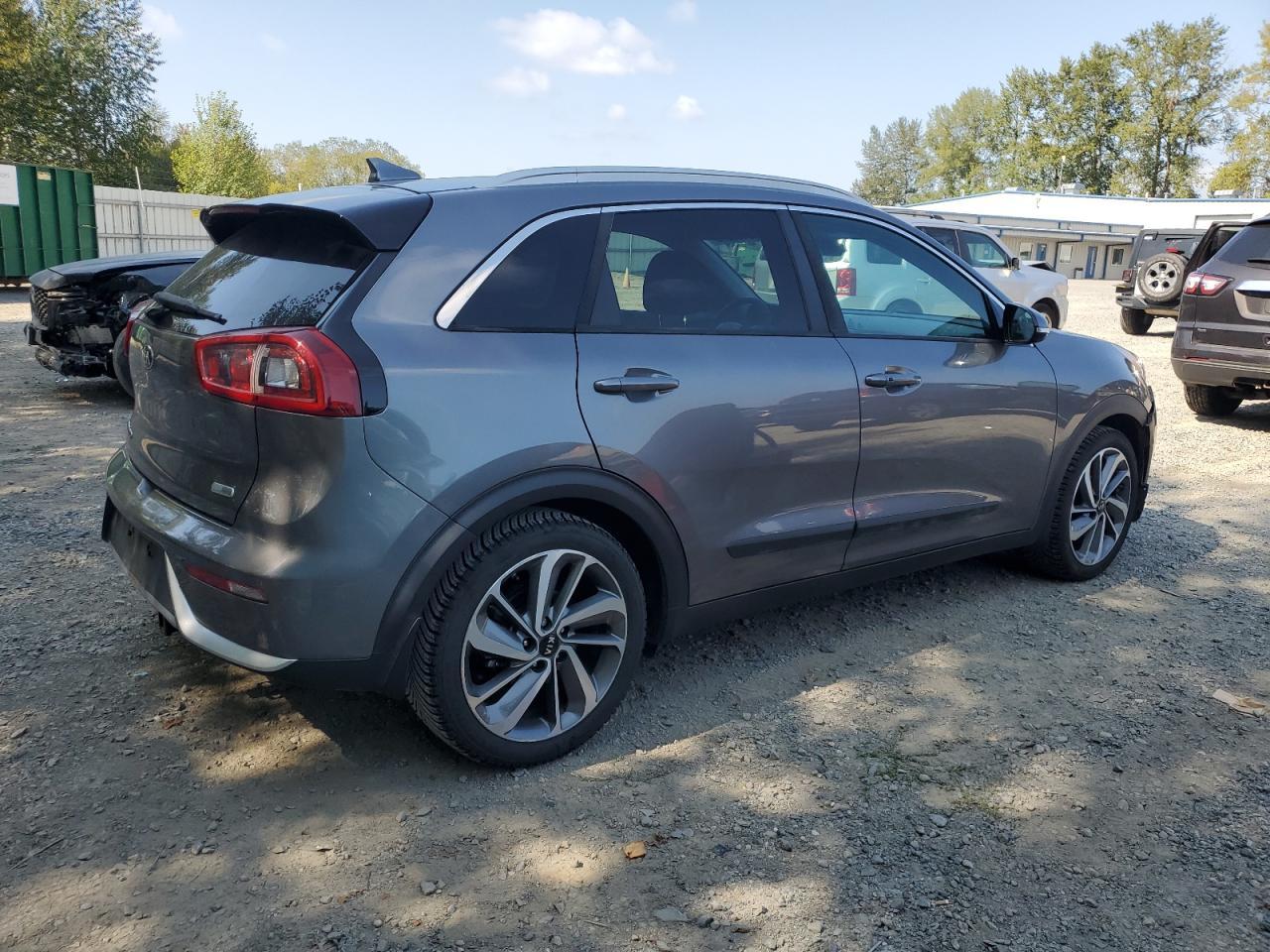 2017 KIA Niro