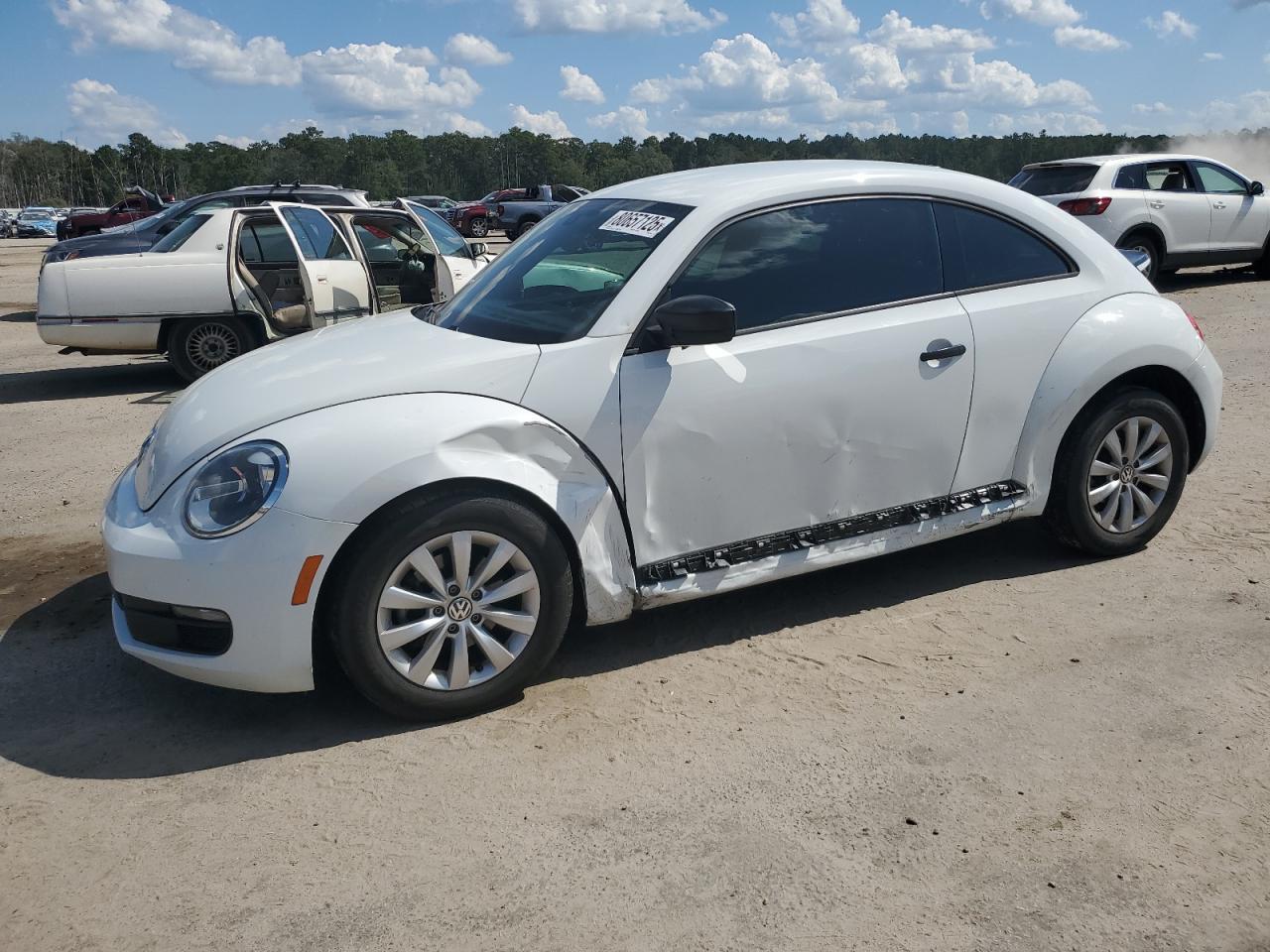 2016 VOLKSWAGEN Beetle