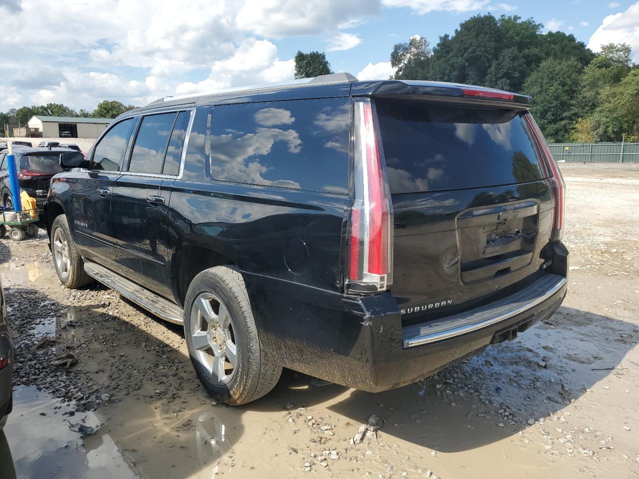 2017 CHEVROLET Suburban