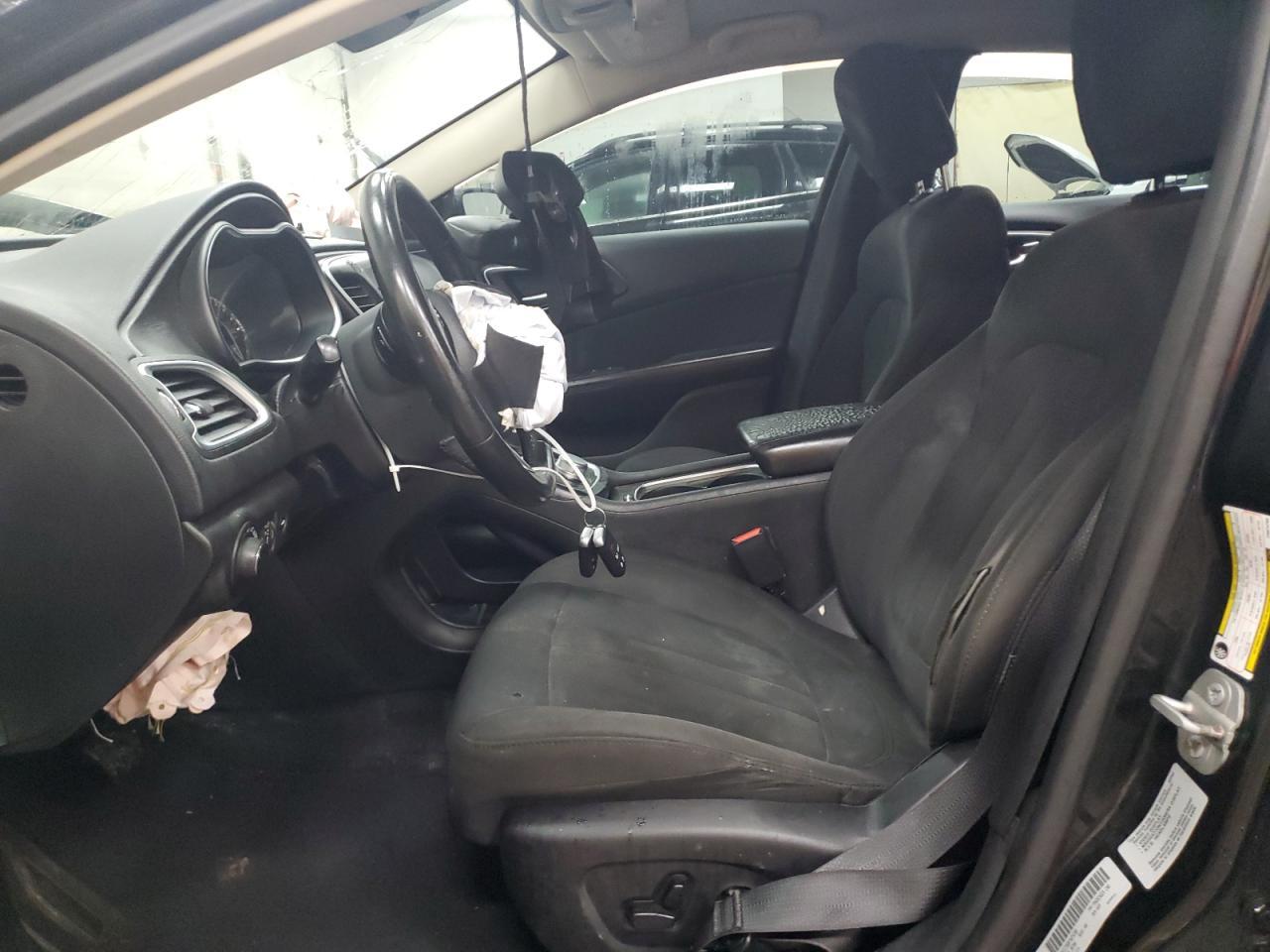 2015 CHRYSLER 200